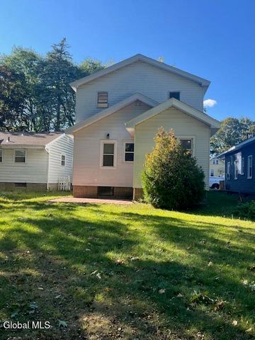 63 Holmes Court, Albany, NY 12209