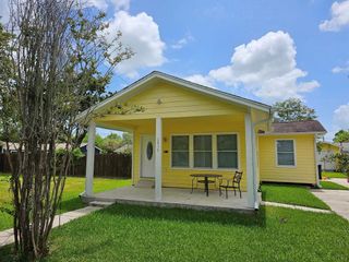 3015 Bonner Street, La Porte, TX 77571