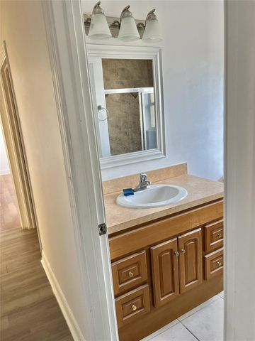 120 SW Grimaldo Ter, Port St Lucie, FL 34984