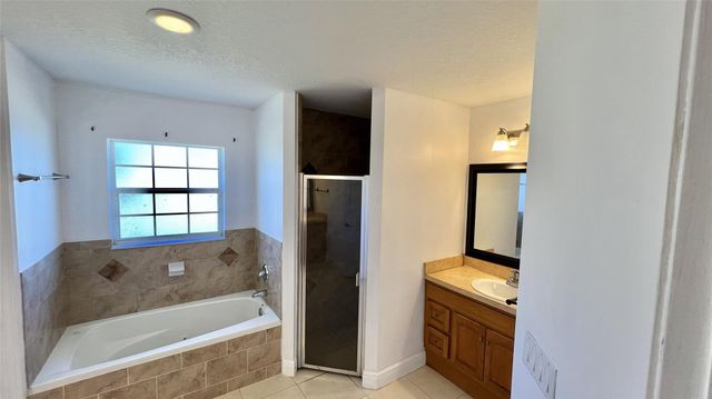 120 SW Grimaldo Ter, Port St Lucie, FL 34984