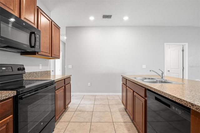 6810 TRENT CREEK DRIVE, Sun City Center, FL 33573