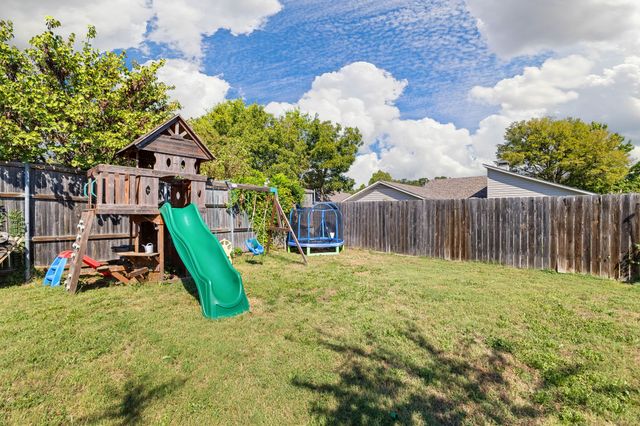 12 Ridge Drive, Hickory Creek, TX 75065