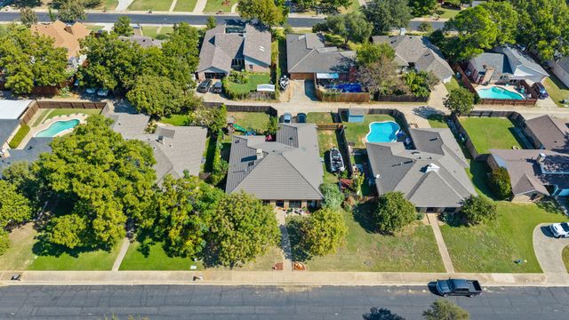 12 Ridge Drive, Hickory Creek, TX 75065