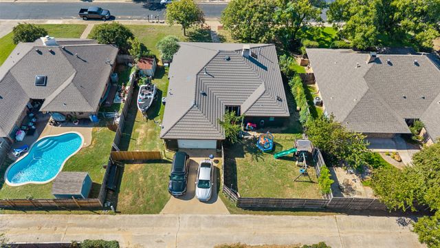 12 Ridge Drive, Hickory Creek, TX 75065