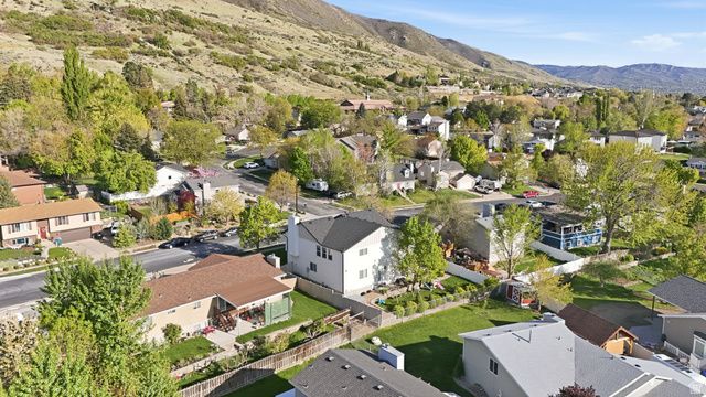 1264 BROOKE LN, Farmington, UT 84025