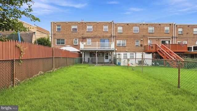 10228 W KESWICK RD, Philadelphia, PA 19114