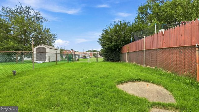 10228 W KESWICK RD, Philadelphia, PA 19114