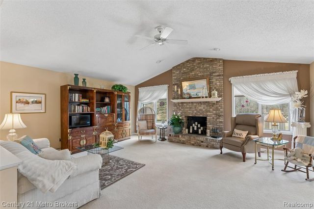 5464 N Seymour Road, Flushing, MI 48433