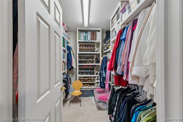 5464 N Seymour Road, Flushing, MI 48433