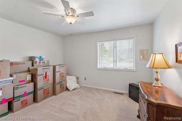 5464 N Seymour Road, Flushing, MI 48433