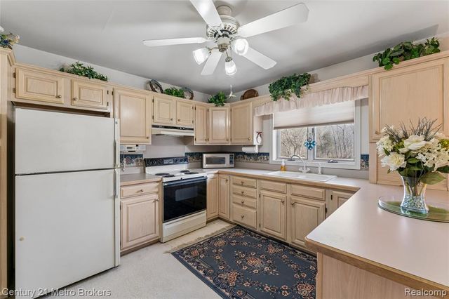 5464 N Seymour Road, Flushing, MI 48433