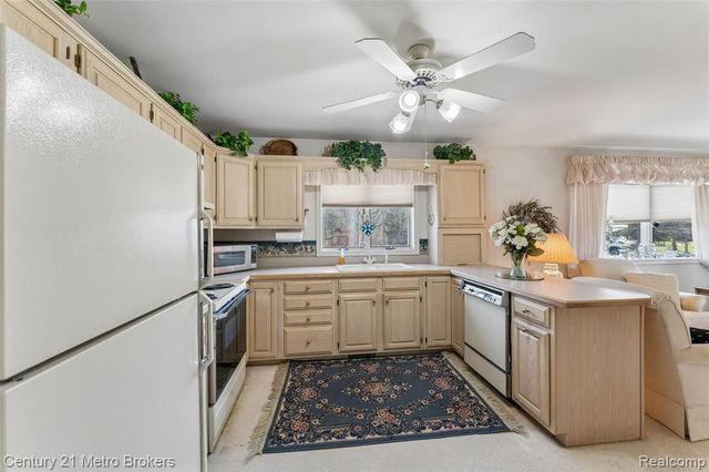 5464 N Seymour Road, Flushing, MI 48433