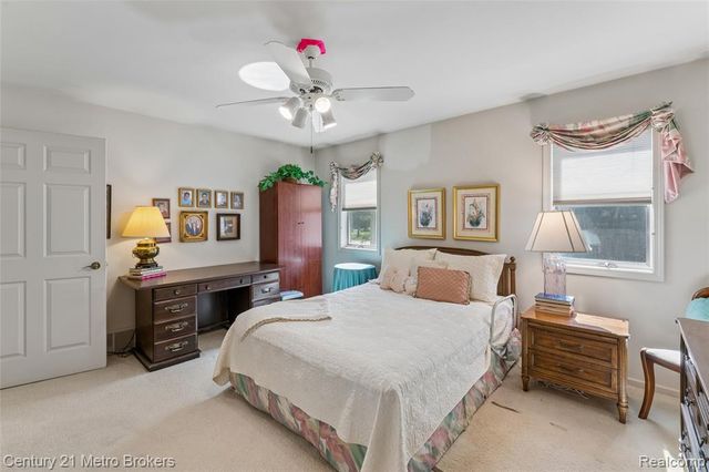 5464 N Seymour Road, Flushing, MI 48433