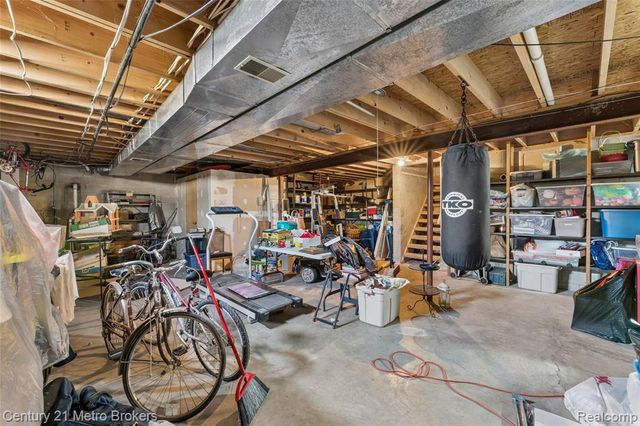 5464 N Seymour Road, Flushing, MI 48433