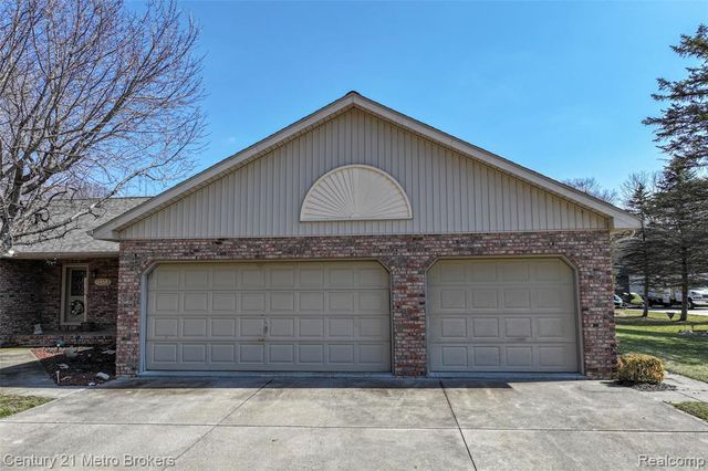 5464 N Seymour Road, Flushing, MI 48433