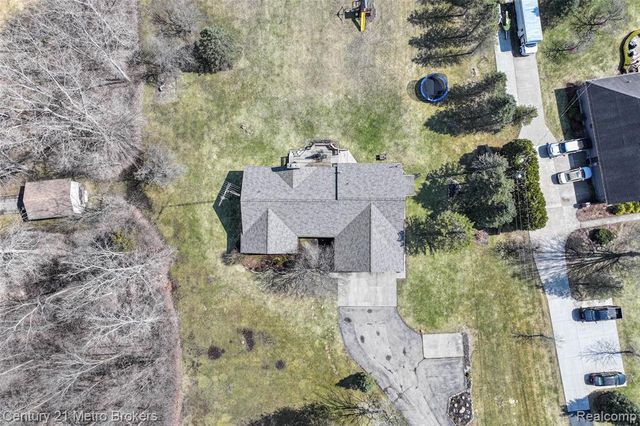 5464 N Seymour Road, Flushing, MI 48433