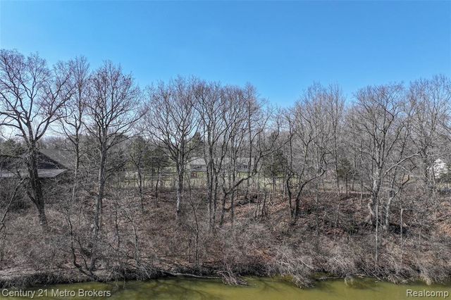 5464 N Seymour Road, Flushing, MI 48433