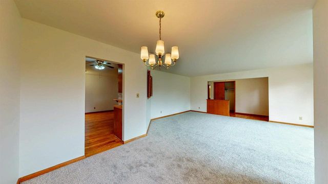 243 Hillcrest Lane, Jefferson, WI 53549