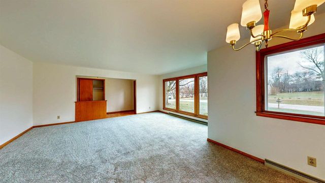 243 Hillcrest Lane, Jefferson, WI 53549