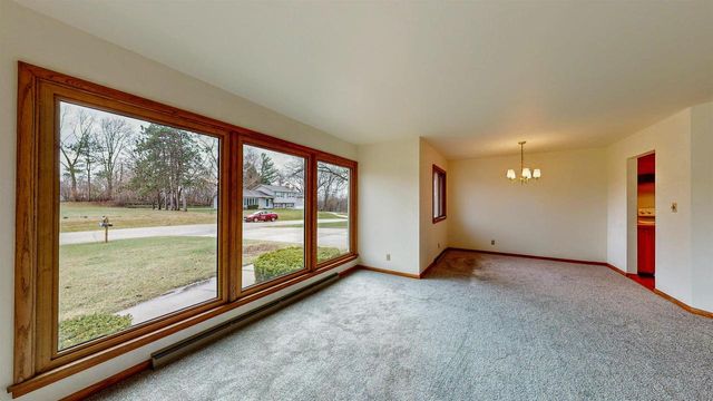 243 Hillcrest Lane, Jefferson, WI 53549