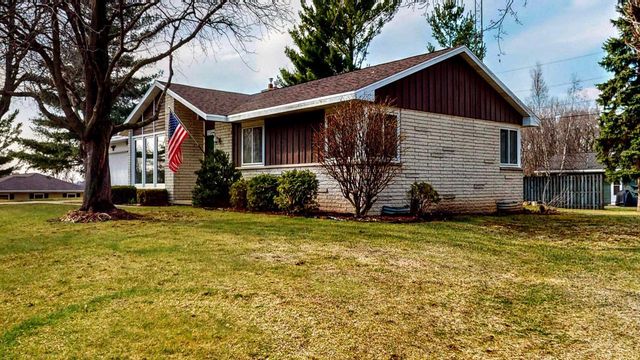 243 Hillcrest Lane, Jefferson, WI 53549