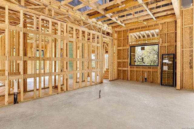 5697 Comal Vista, New Braunfels, TX 78132