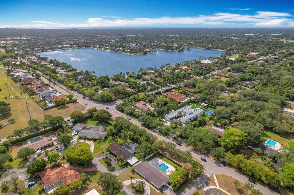 9700 SW 136th St, Miami, FL 33176