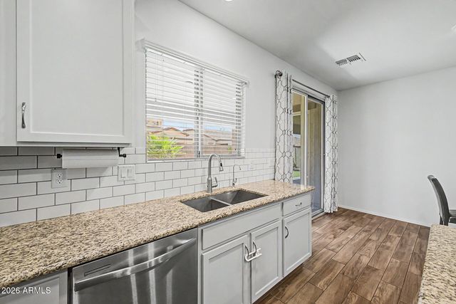 17153 W BUTLER Avenue, Waddell, AZ 85355