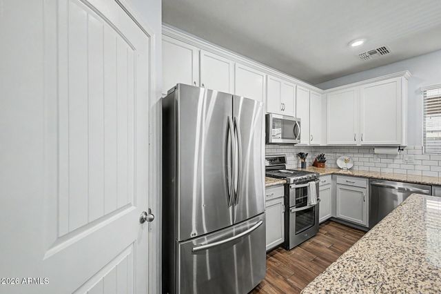 17153 W BUTLER Avenue, Waddell, AZ 85355