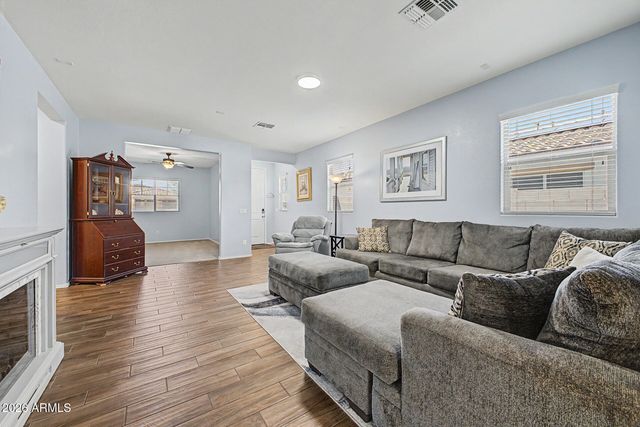 17153 W BUTLER Avenue, Waddell, AZ 85355