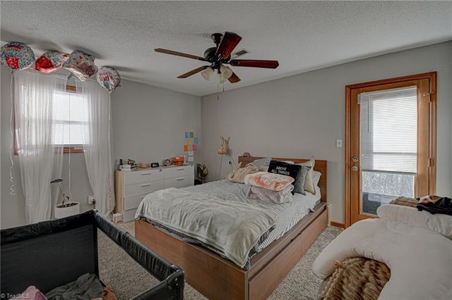 210 Vista Circle C, Winston-salem, NC 27106