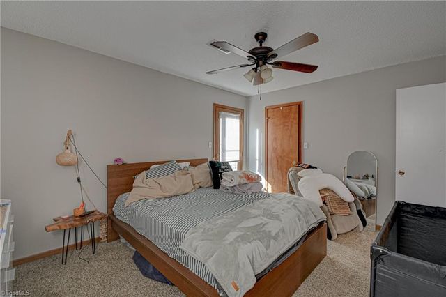 210 Vista Circle C, Winston-salem, NC 27106