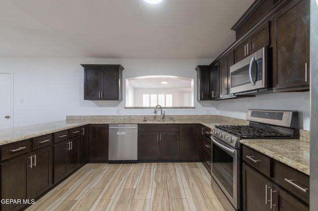 14829 KINGSTON Drive, Horizon City, TX 79928