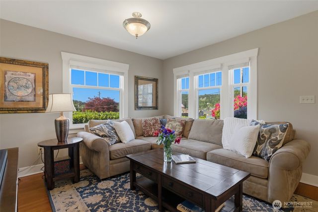 8118 Stinson Avenue, Gig Harbor, WA 98332