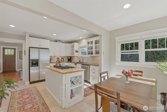 8118 Stinson Avenue, Gig Harbor, WA 98332