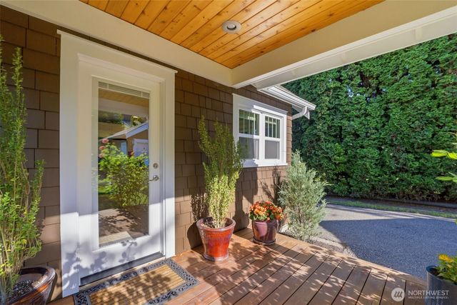 8118 Stinson Avenue, Gig Harbor, WA 98332