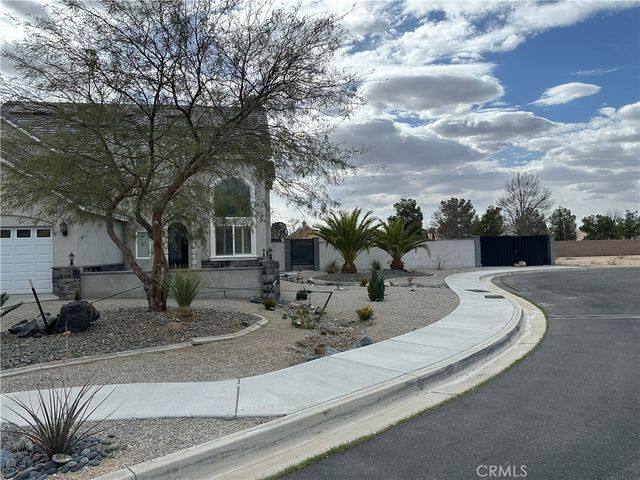 11238 Lindsay Lane, Apple Valley, CA 92308