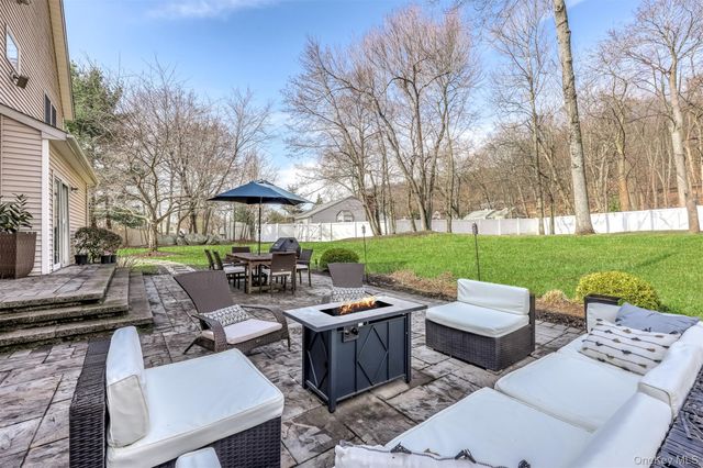 11 Mills Road, Suffern, NY 10901