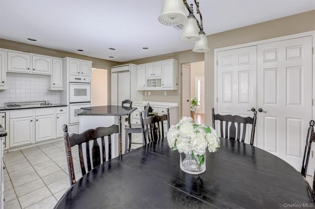 11 Mills Road, Suffern, NY 10901