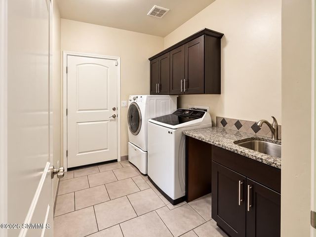 290 Wall Avenue, Las Cruces, NM 88001