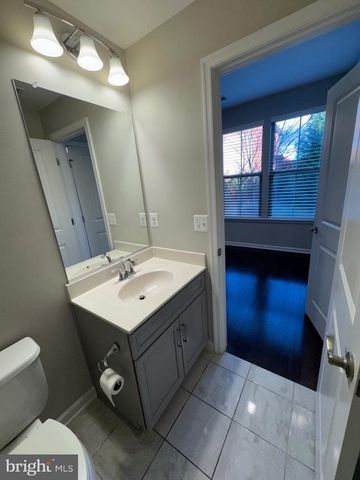 120 TOLOCKA TER NE, Leesburg, VA 20176