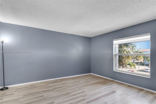 455 S Pine Island Rd 303C, Plantation, FL 33324