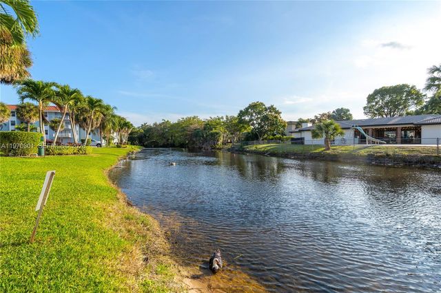 455 S Pine Island Rd 303C, Plantation, FL 33324