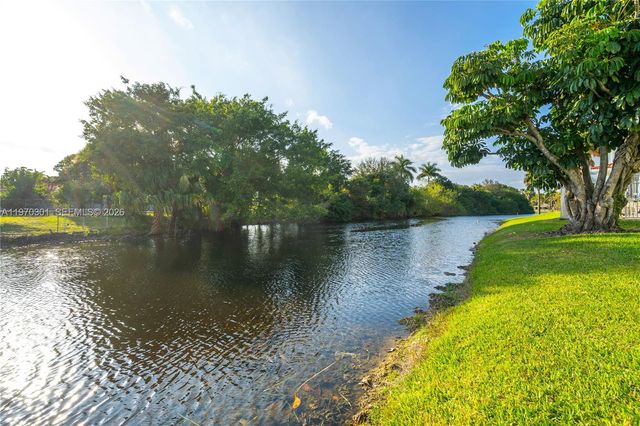 455 S Pine Island Rd 303C, Plantation, FL 33324