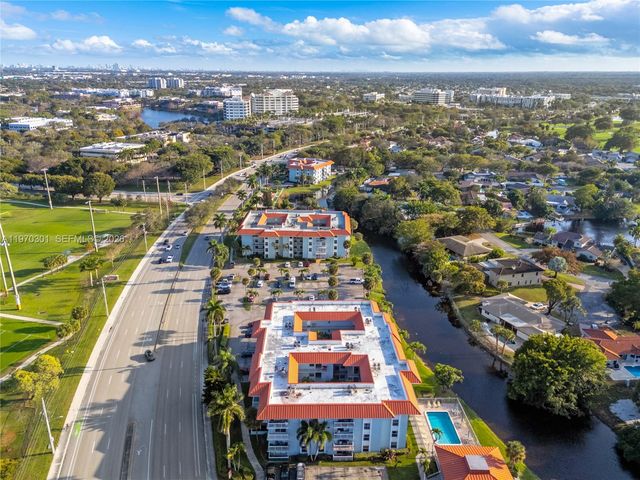 455 S Pine Island Rd 303C, Plantation, FL 33324