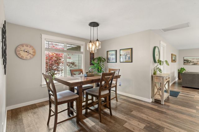 3435 Snowy Butte Lane, Central Point, OR 97502