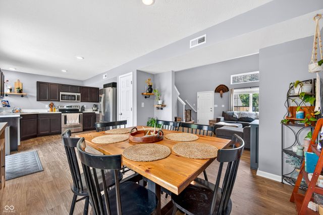 1137 N Aberdeen Drive, Franklin, IN 46131