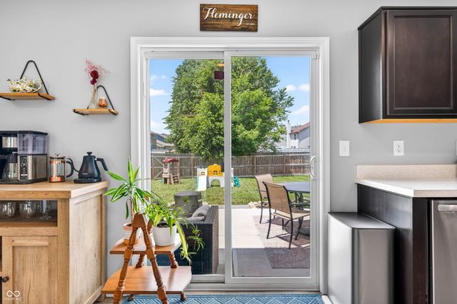 1137 N Aberdeen Drive, Franklin, IN 46131