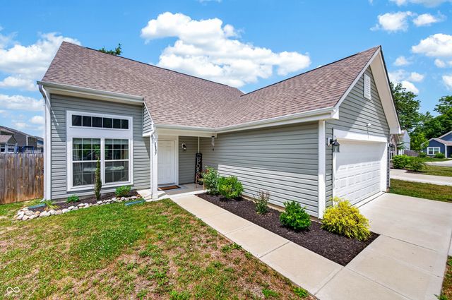 1137 N Aberdeen Drive, Franklin, IN 46131