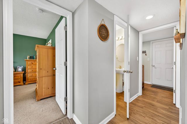 1137 N Aberdeen Drive, Franklin, IN 46131